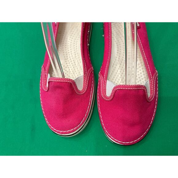 Crocs Women’s  Hover Pink  Slip On Canvas Casual Flats 7W Comfort. Walking - Picture 2 of 8